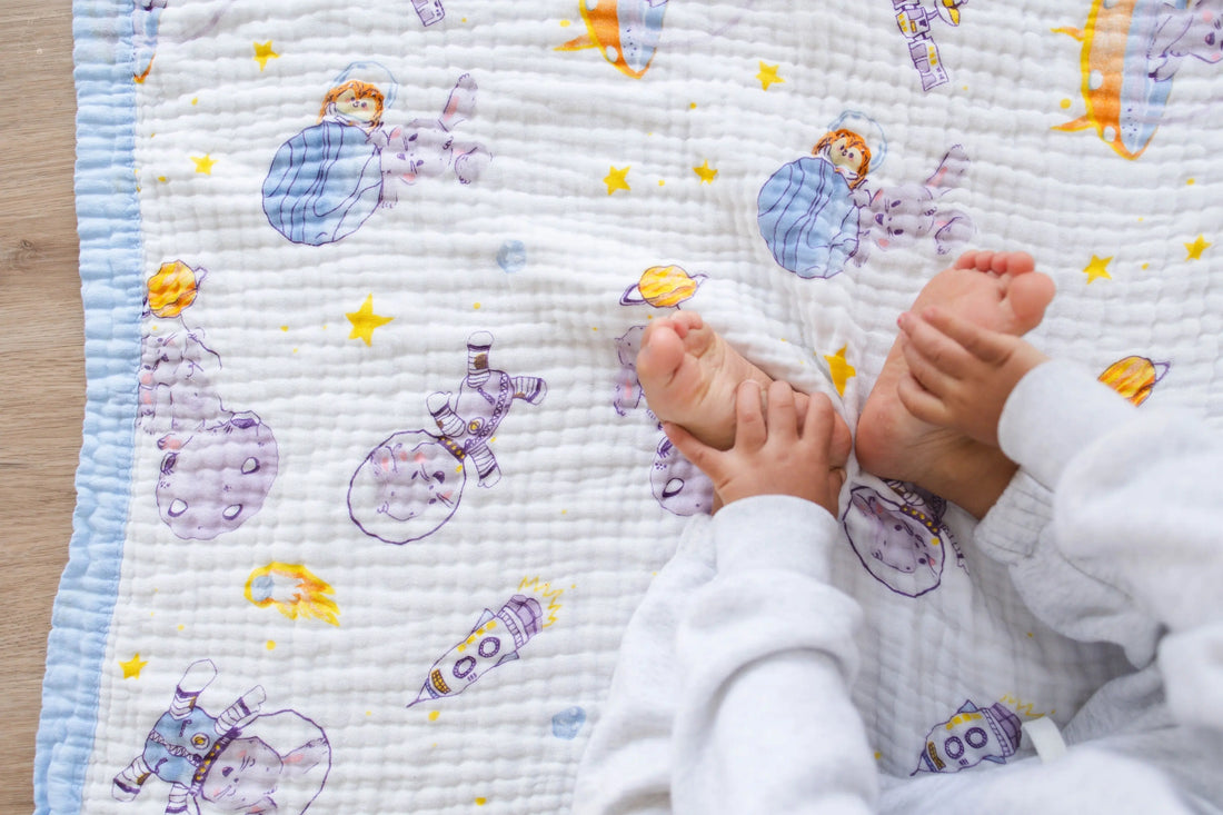 How-to-Create-a-Calming-Baby-Bedtime-Routine-with-a-Muslin-Blanket Snuggle Buds