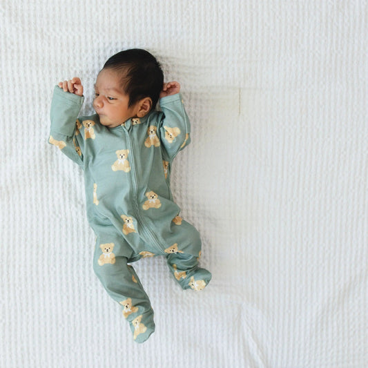 Teddy Bear Zipped Onesie (0–12 Months) – 100% Cotton Muslin Baby Sleepwear (Copy) Snuggle Buds